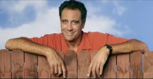 Brad Garrett's Net Worth, Age, Height, Weight, Occupation, Career And More